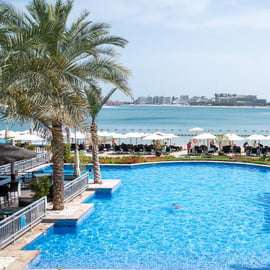 Dubaj: Karnet dzienny na basen i plażę w Riva Beach Club