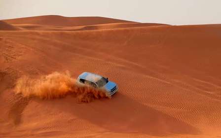 Dubaj: Safari na pustyni, quady, sandboarding, wielbłądy i grill