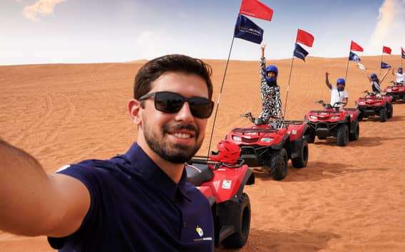 Dubaj: Czerwone wydmy z przejażdżką na wielbłądzie, sandboardingiem i opcjami grillowania