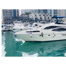 Luksusowy jacht 50 stóp w Dubai Marina ze śniadaniem lub grillem
