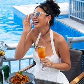 Dubaj: Karnet dzienny na basen i plażę w Riva Beach Club