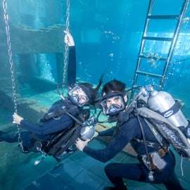 Dubai: Sunken City Walk at Deep Dive - Not Certifcate Needed