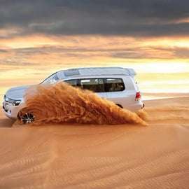 Dubaj: Safari na pustyni z grillem VIP i opcjonalnym quadem