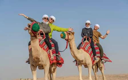 Dubaj: Półdniowy trekking na wielbłądzie ze śniadaniem w Al Marmoom