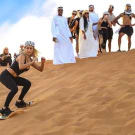 Dubaj: Safari na pustyni z kolacją BBQ i opcjami jazdy quadem