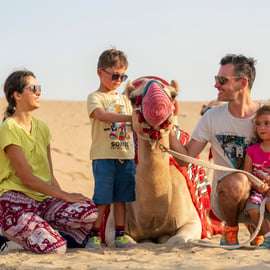 Dubaj: Safari dziedzictwa, przejażdżka na wielbłądzie i kolacja w Al Marmoom Oasis