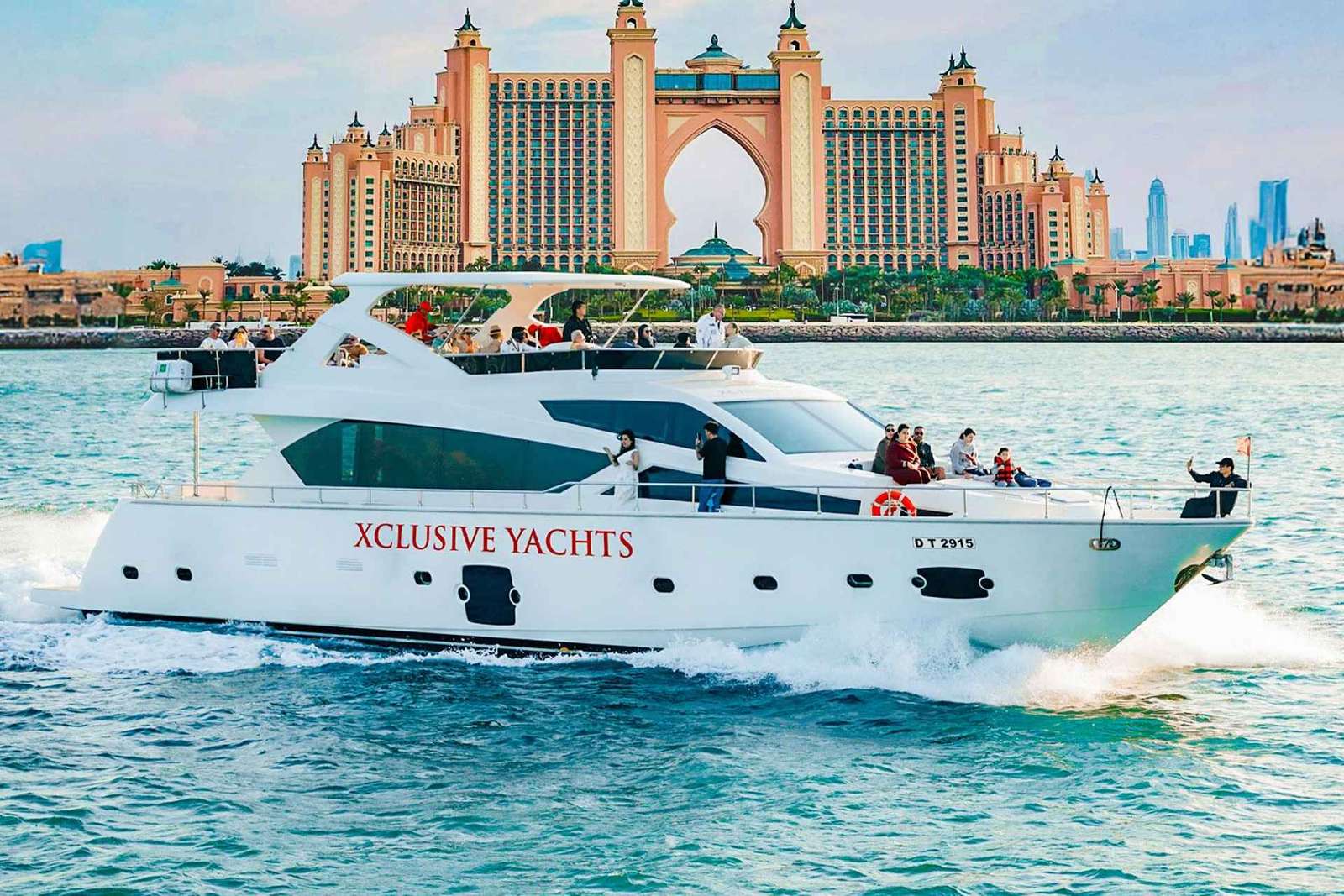 Dubai Marina: Wycieczka jachtem z opcjonalnym śniadaniem lub grillem