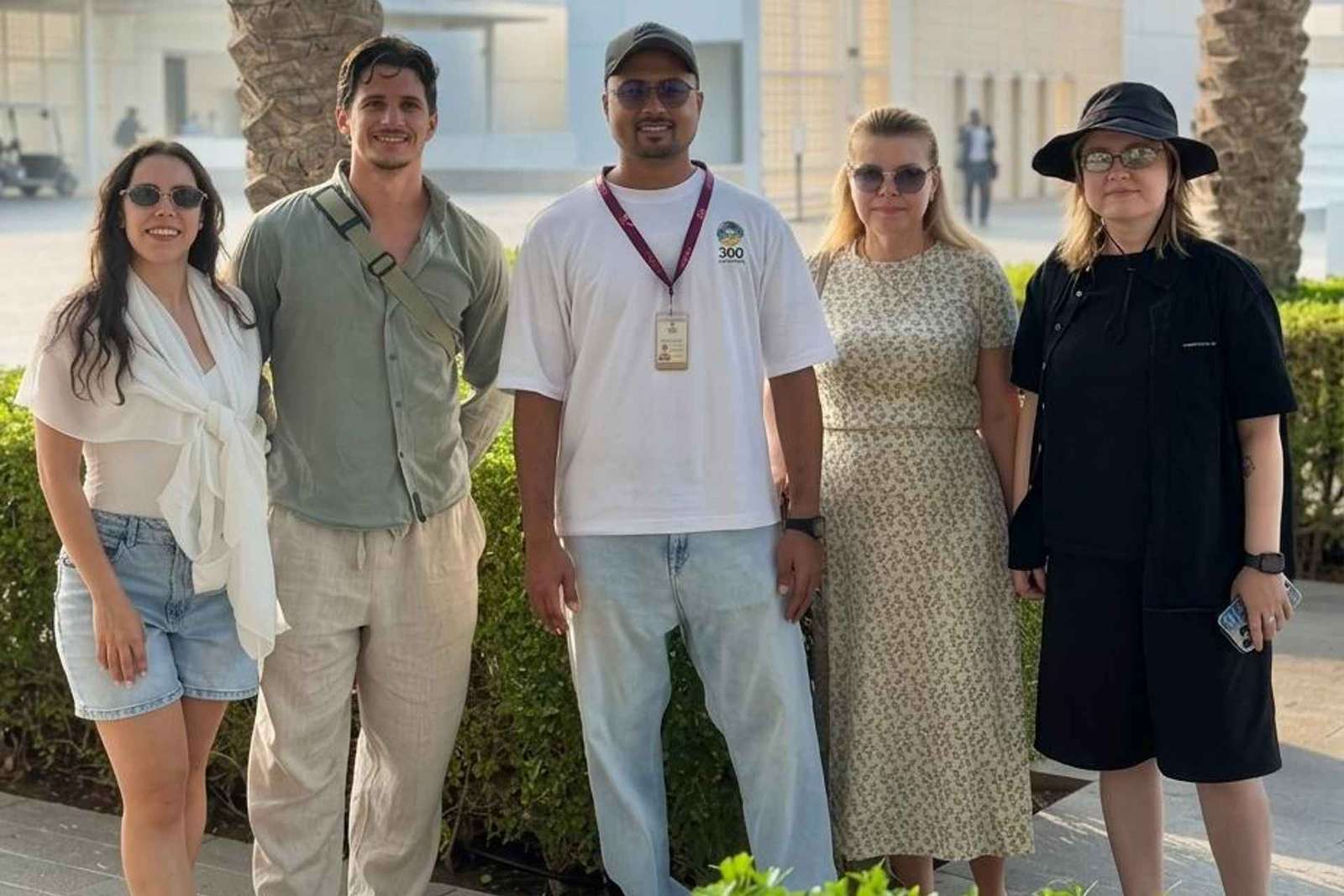 From Dubai: Abu Dhabi City Tour With Louvre Museum