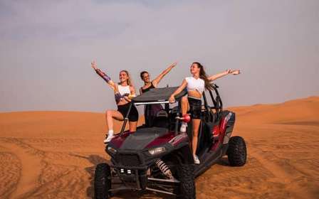 Dubaj: Przygoda Dune Buggy Safari, Przejażdżka na wielbłądzie i Kolacja BBQ