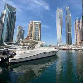 Dubai Marina: 2-godzinna przejażdżka mini jachtem