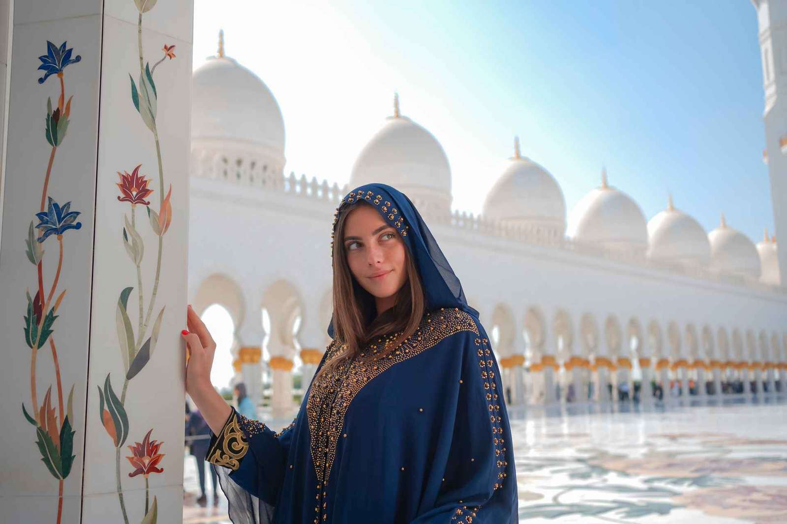 Z Dubaju: Zwiedzanie miasta Abu Zabi i Meczet Szejka Zayeda
