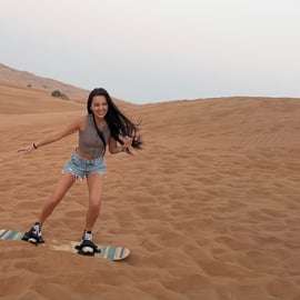Dubaj: Wieczorny quad na Czerwonych Wydmach z grillem