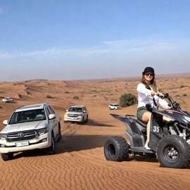 Dubaj: Wieczorny quad na Czerwonych Wydmach z grillem