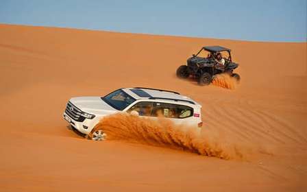 Dubaj: Sandboarding, przejażdżka na wielbłądzie i safari na czerwonych wydmach