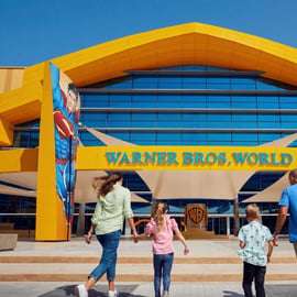 Dubai: Sheikh Zayed Mosque & Warner Bros w/ Transfer