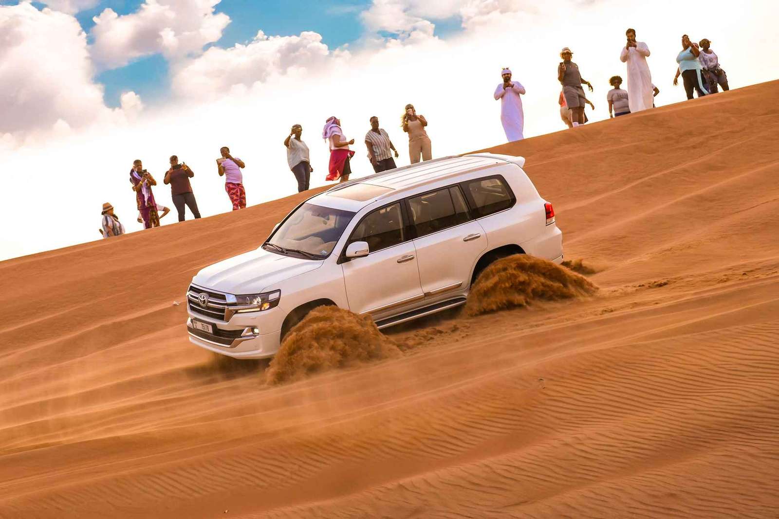 Dubaj: Safari na pustyni z kolacją BBQ i opcjami jazdy quadem