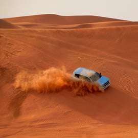 Dubaj: Safari na pustyni, quady, sandboarding, wielbłądy i grill
