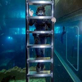 Dubai: Sunken City Walk at Deep Dive - Not Certifcate Needed