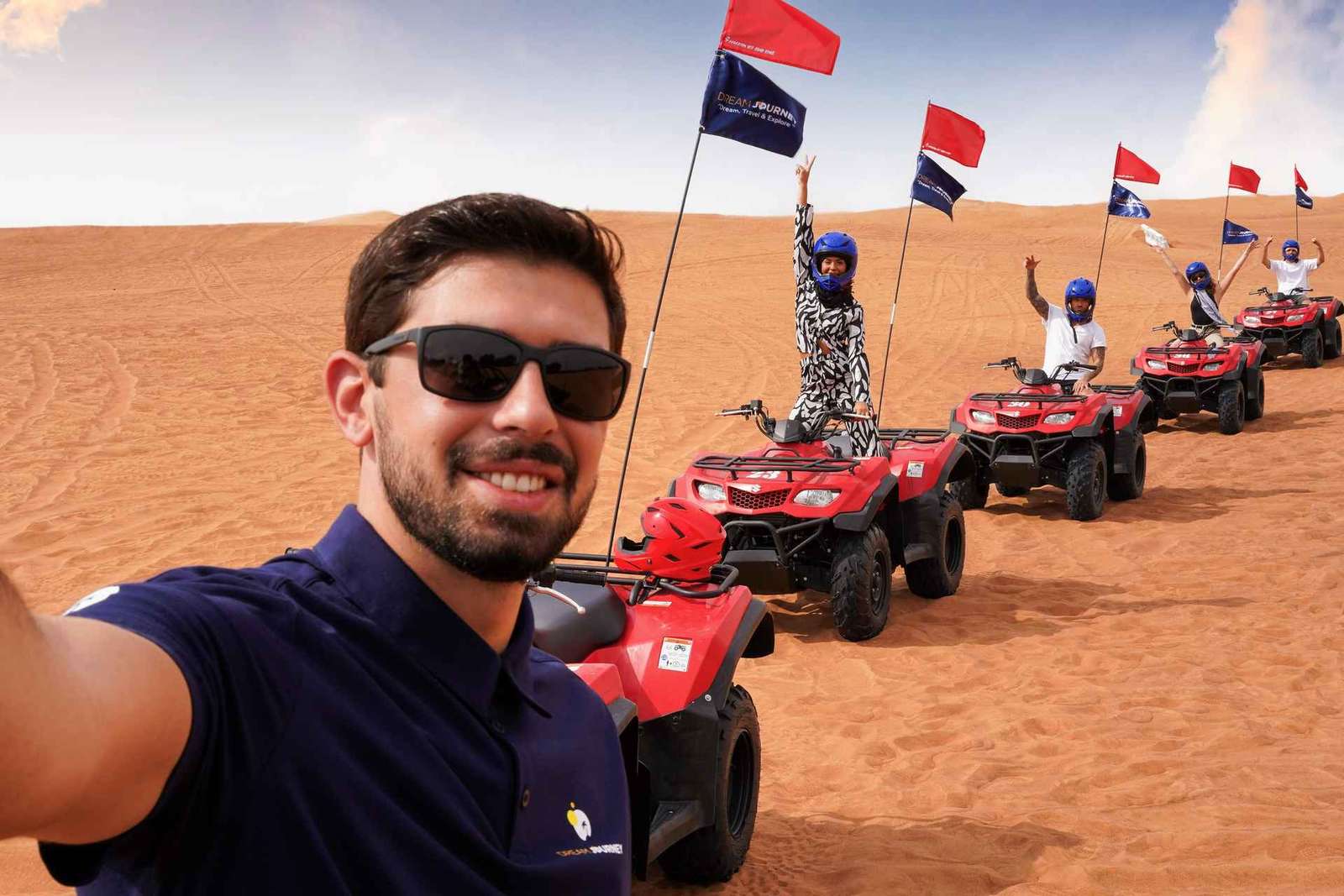 Dubaj: Czerwone wydmy z przejażdżką na wielbłądzie, sandboardingiem i opcjami grillowania