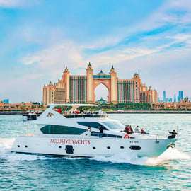 Dubai Marina: Wycieczka jachtem z opcjonalnym śniadaniem lub grillem