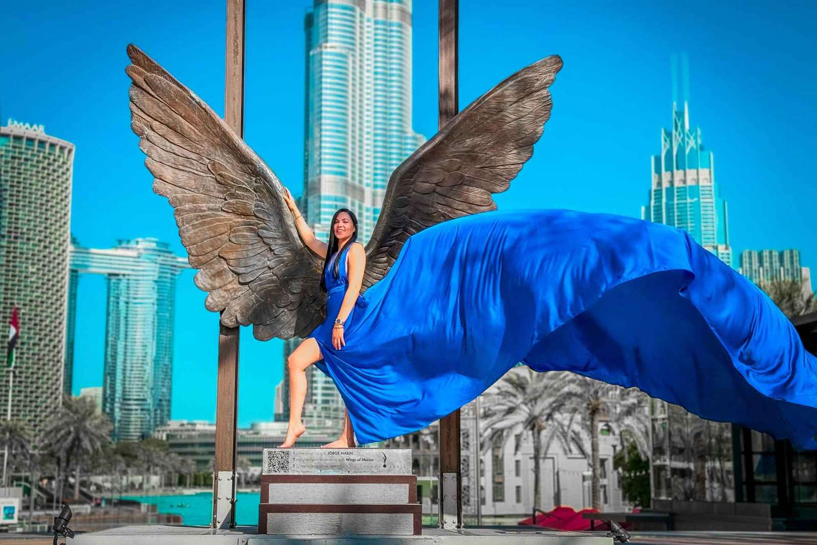 Dubaj: Burj Khalifa: sesja wideo w latającej sukience