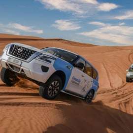 Dubaj: Prémiová safari, jízda na velbloudu a kemp Al Khayma se 3 bufety