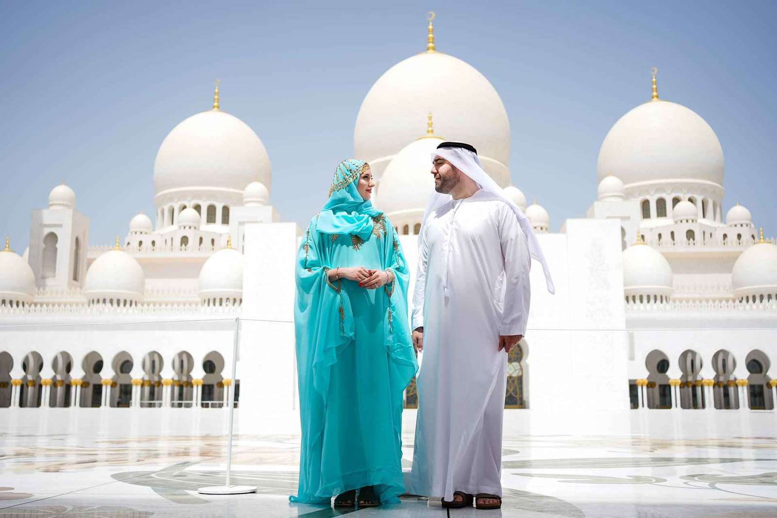 Dubaj: Wycieczka 1-dniowa Abu Dhabi: Wielki Meczet, Pałac Królewski i lunch
