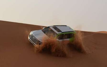 Dubaj: safari po czerwonych wydmach, przejażdżka na wielbłądach, sandboarding i kolacja